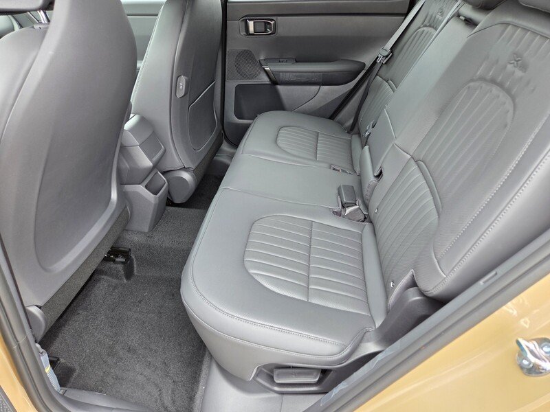 New 2027 Terrain Brown / Black Roof Kia X-Line S image 7