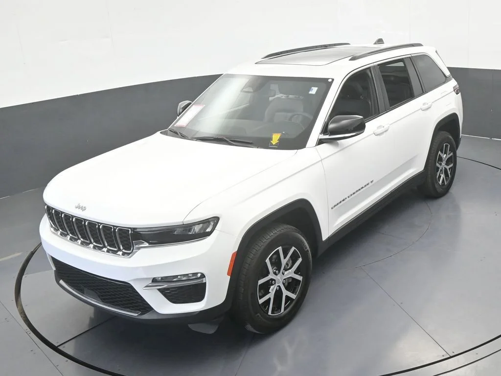 Used 2024 White Jeep Limited image 52