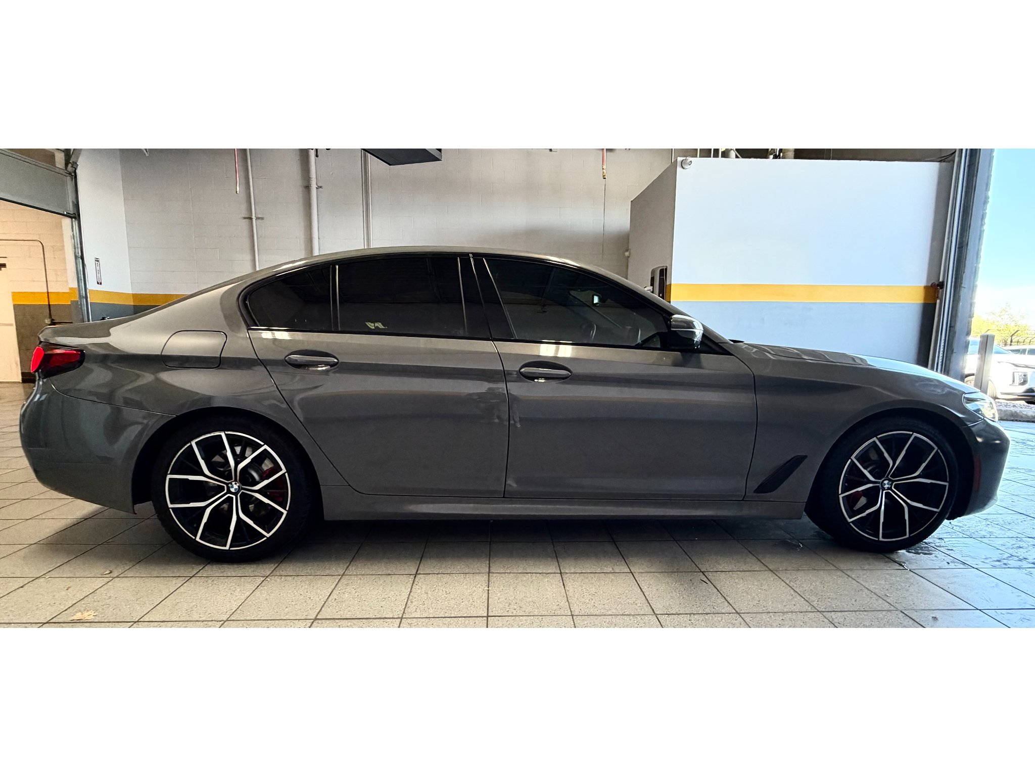 Used 2022 Bernina Grey Amber Effect Metallic BMW 530i image 5