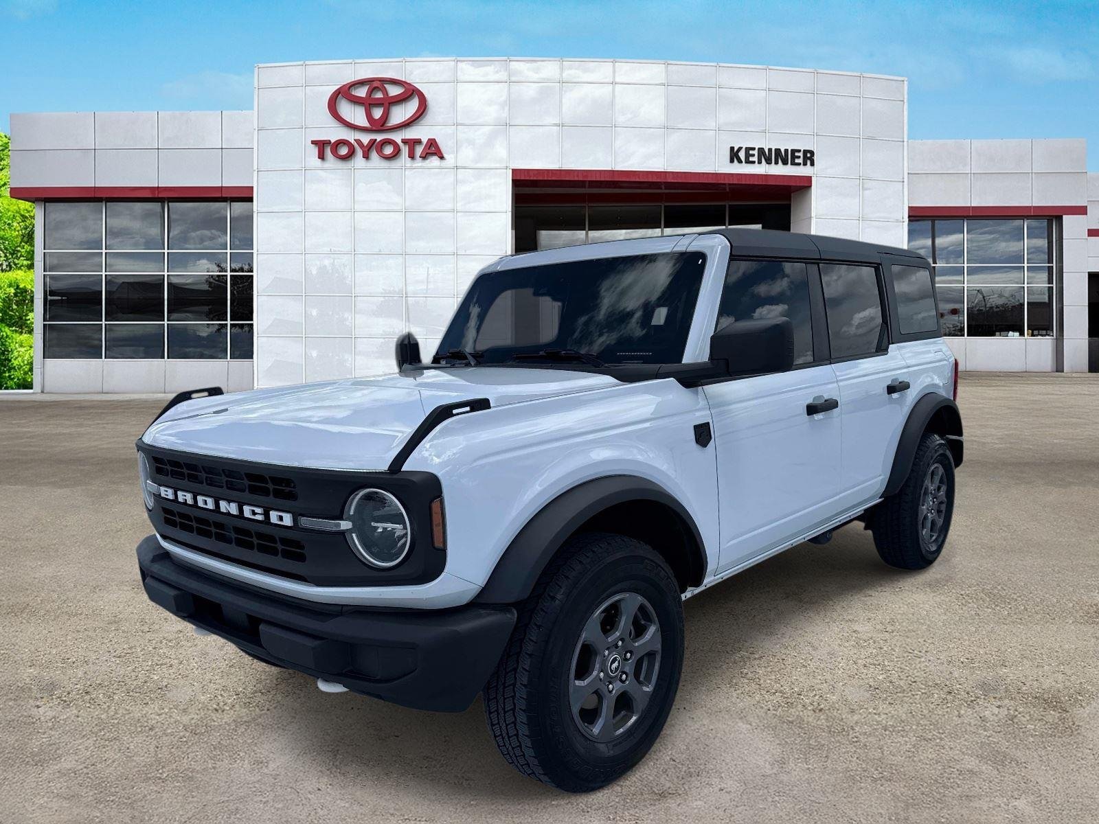 Used 2025 Oxford White Ford Big Bend image 3