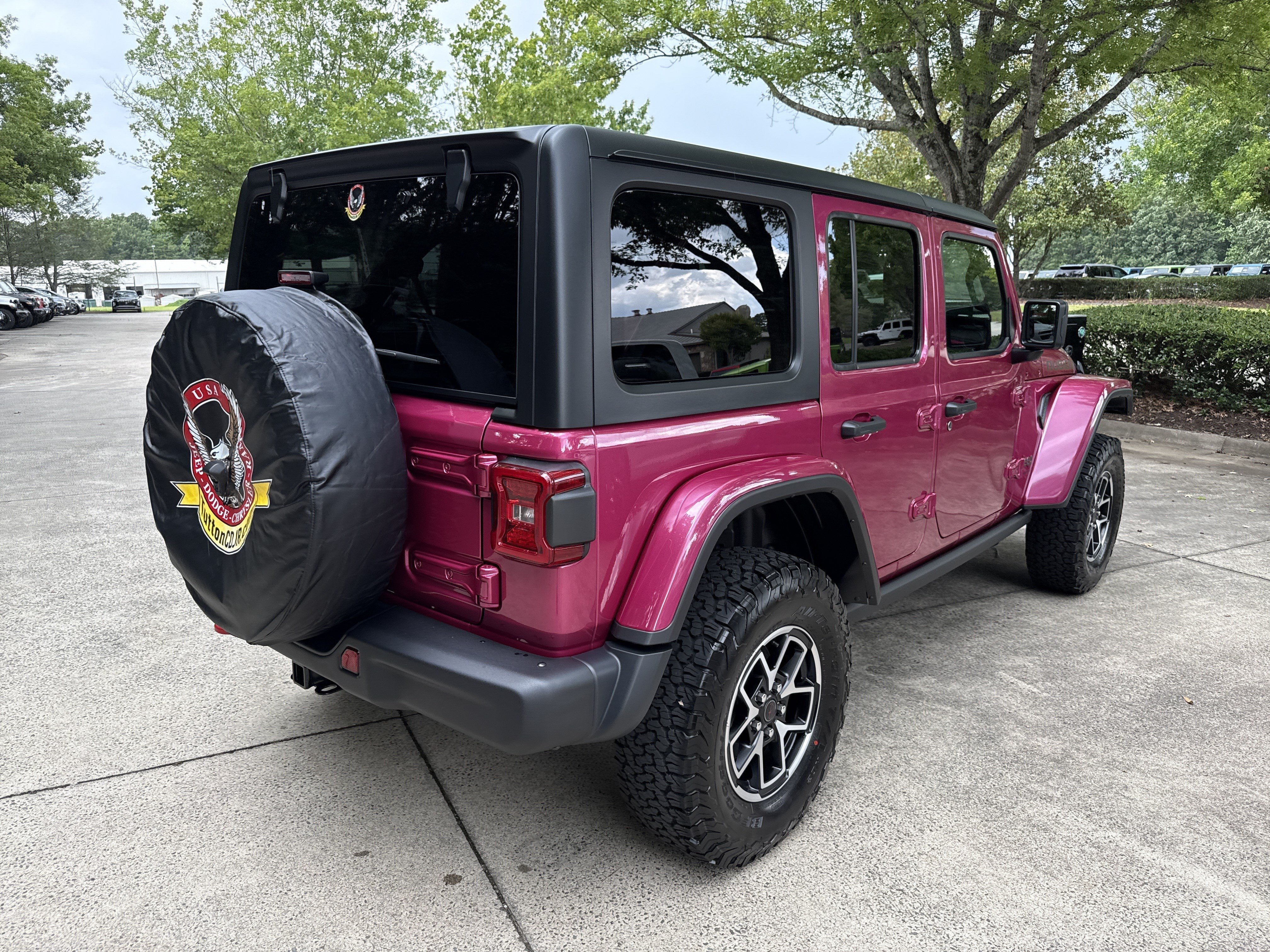 New 2026 Tuscadero Pearlcoat Jeep Rubicon image 7
