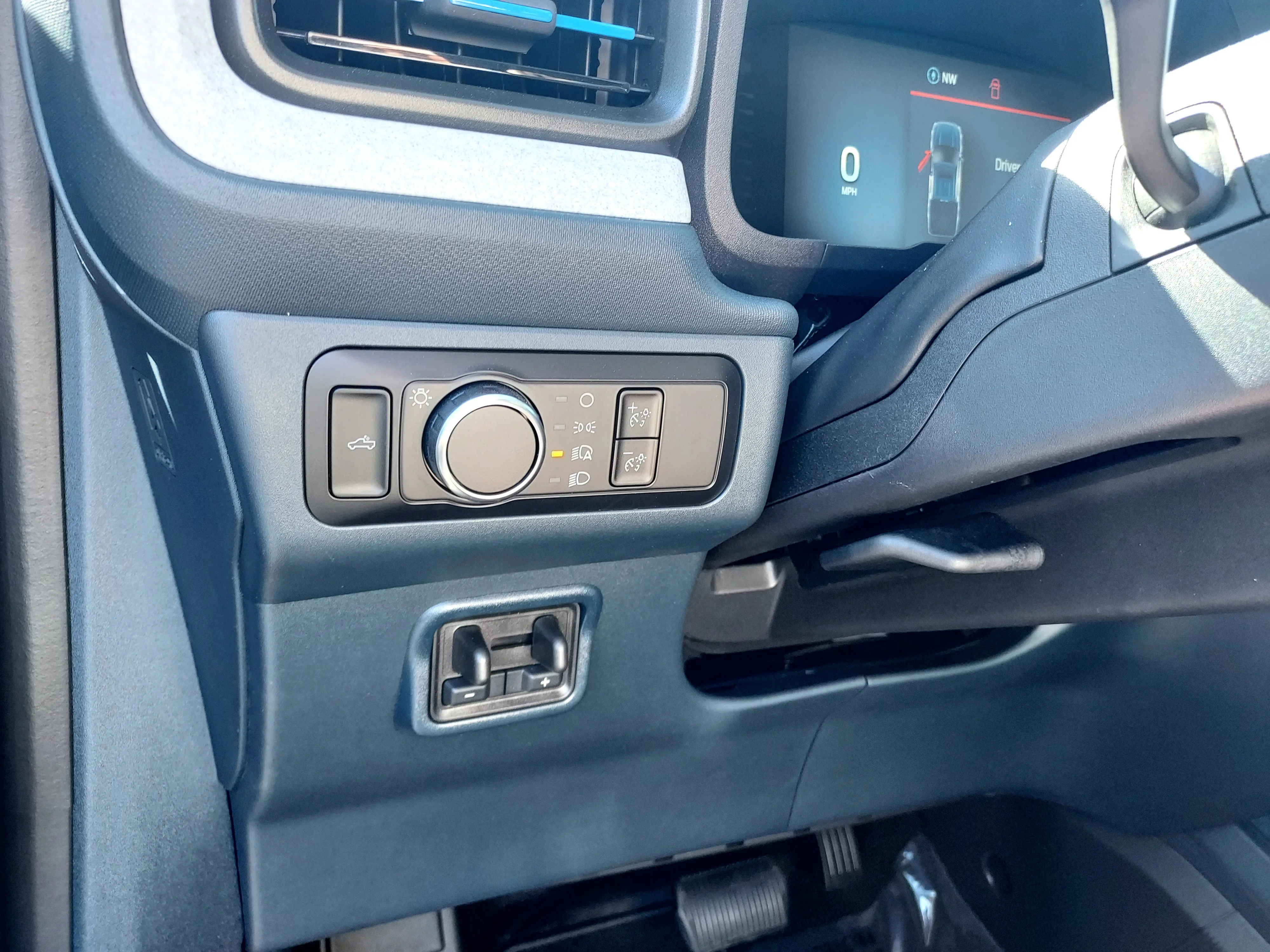 New 2026 Azure Gray Metallic Tri-Coat Ford XLT image 35
