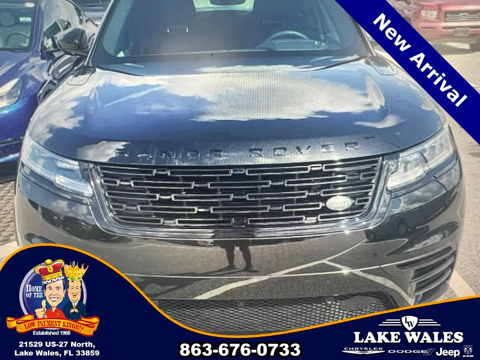 Used 2024 Black Land Rover Dynamic SE image 7