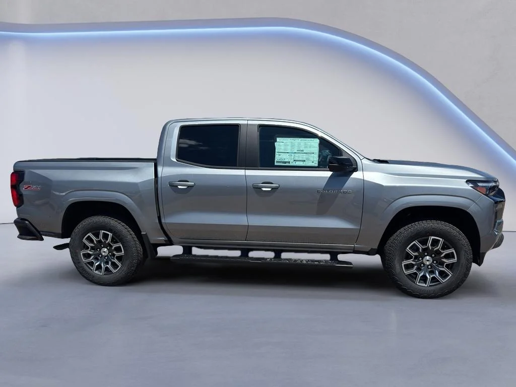 2026 Chevrolet Colorado Z71 - Photo 5