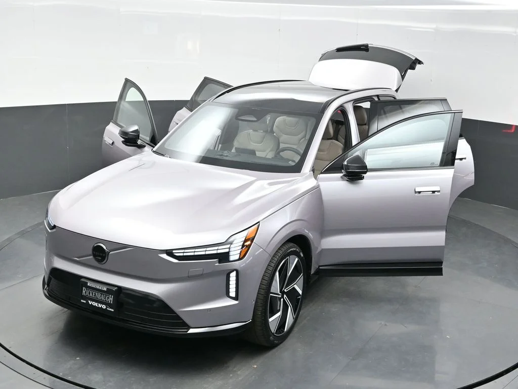 New 2026 Aurora Silver Volvo Ultra image 34