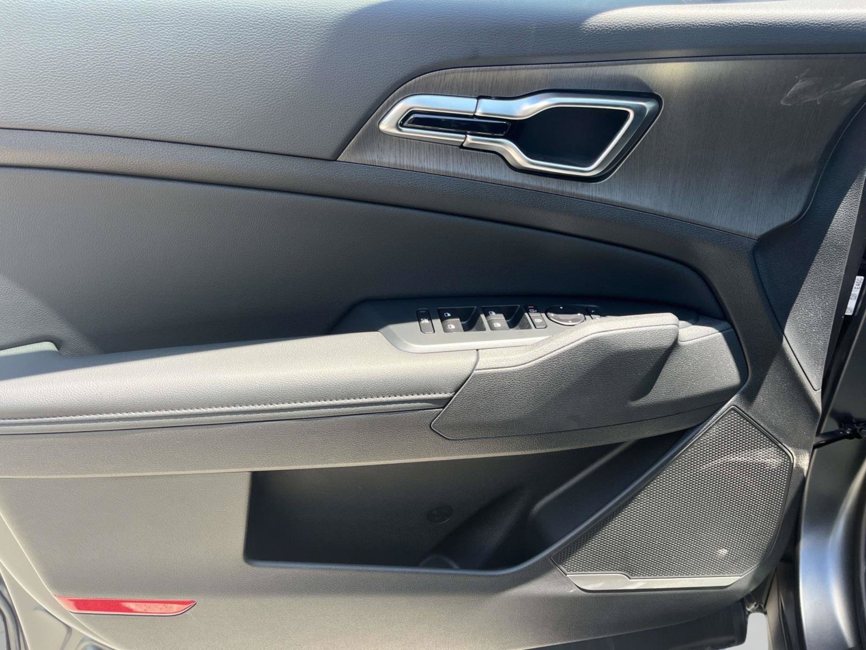 New 2026 Shadow Matte Gray Kia X-Line image 19