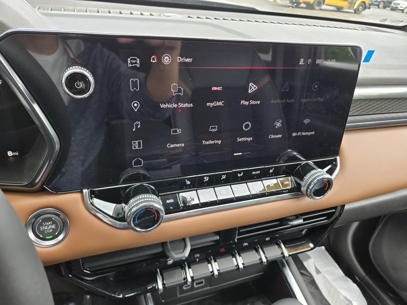 2026 GMC Canyon AT4 - Photo 8