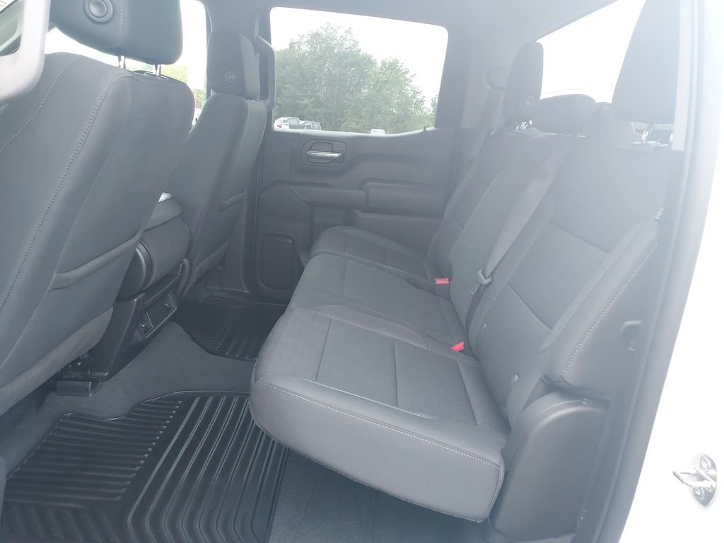 Used 2023 White Chevrolet Custom image 14