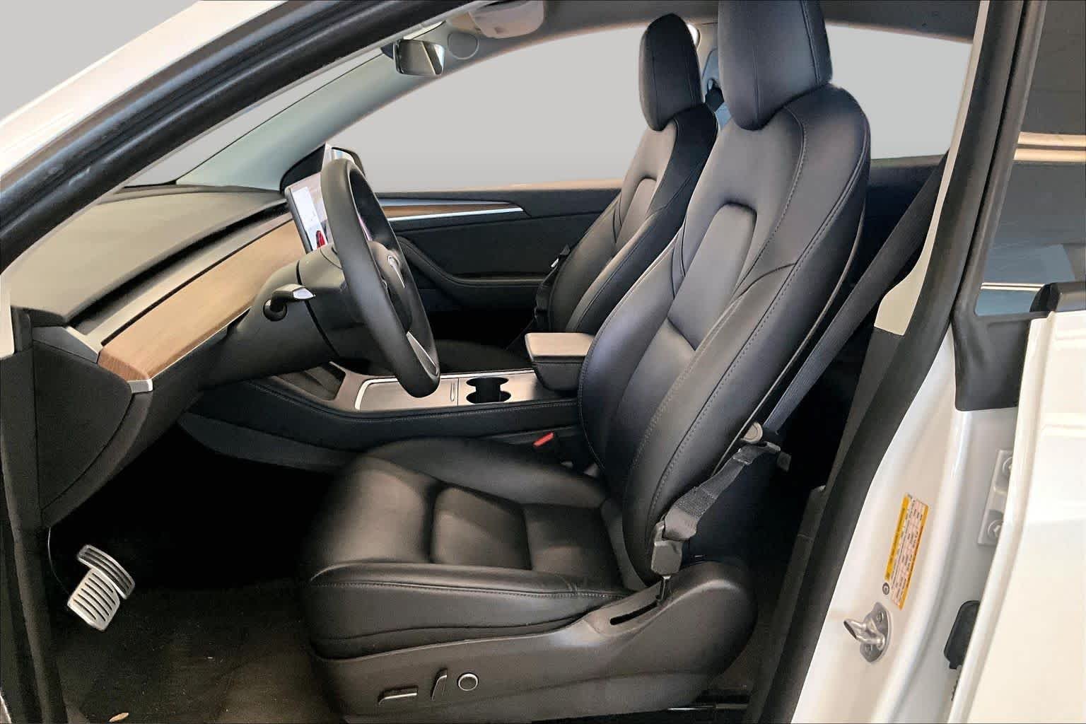 Used 2022 Pearl White Multi-Coat Tesla Performance image 7