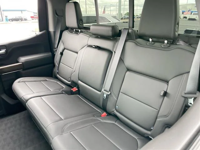 Used 2020 Silver Ice Metallic Chevrolet LT Trail Boss image 25