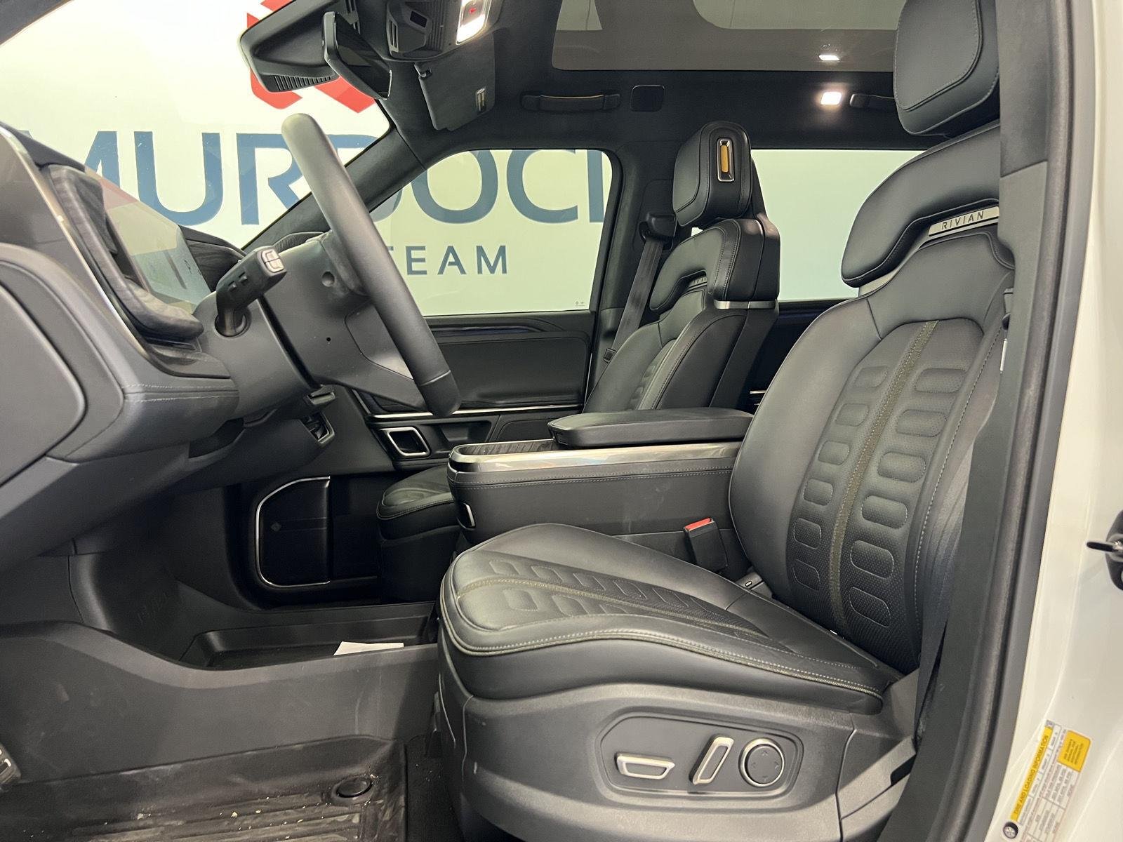 2023 Rivian R1S Adventure - Photo 12