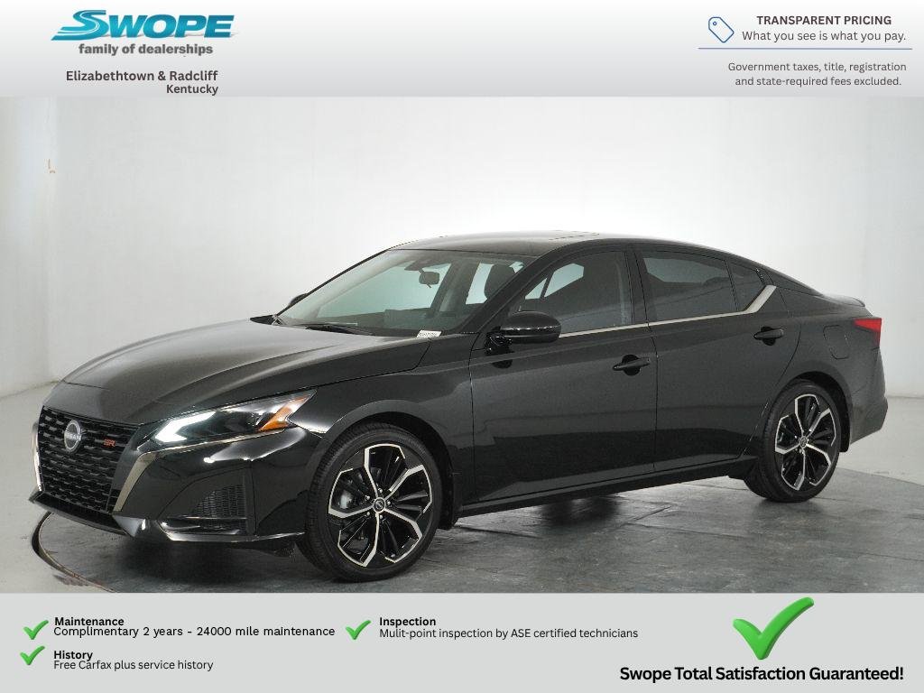 2025 Nissan Altima SR - Photo 8