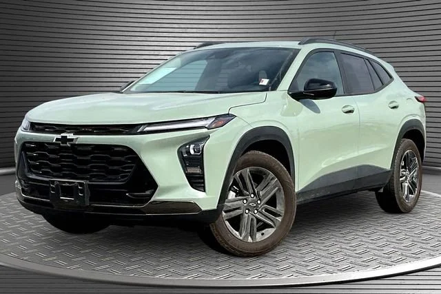 2025 Chevrolet Trax Activ's photo