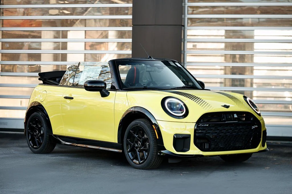 2026 MINI Convertible Cooper S's photo
