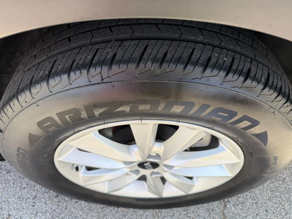 Used 2020 Black Kia LX image 8