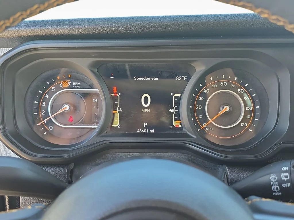 Used 2024 Gray Jeep Sport S image 19