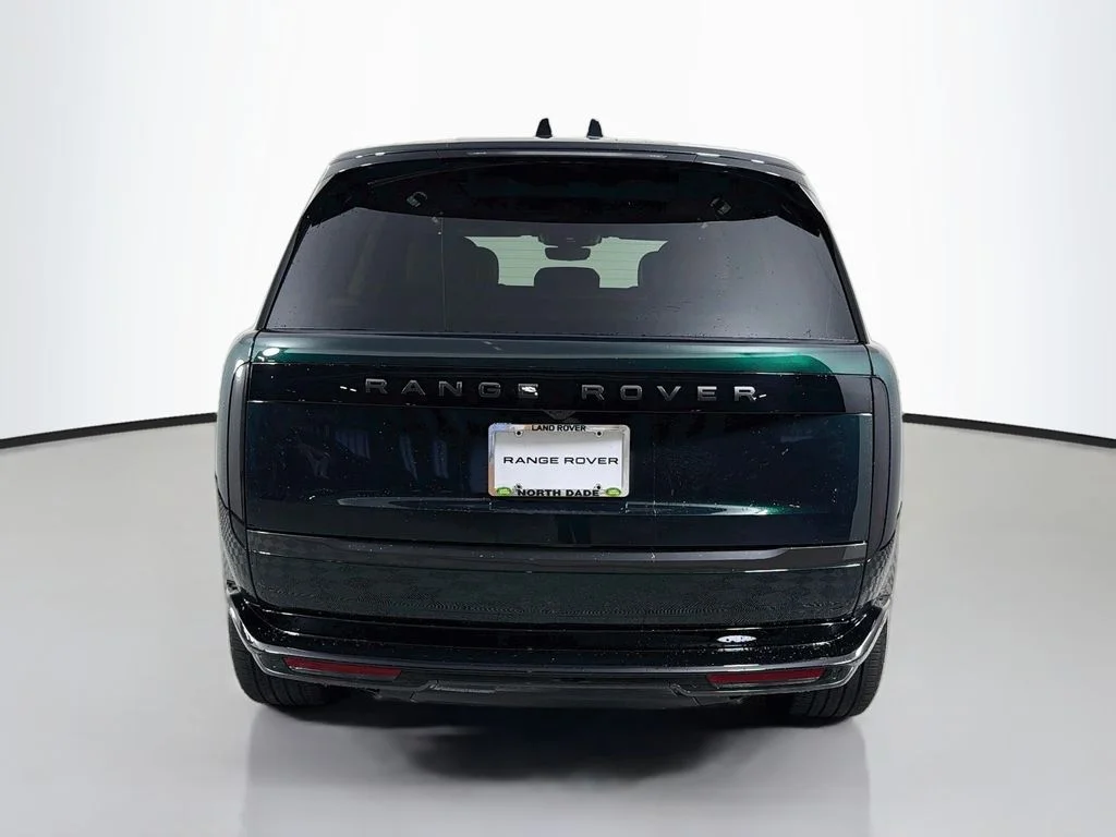 New 2026 British Racing Green Land Rover SE image 6