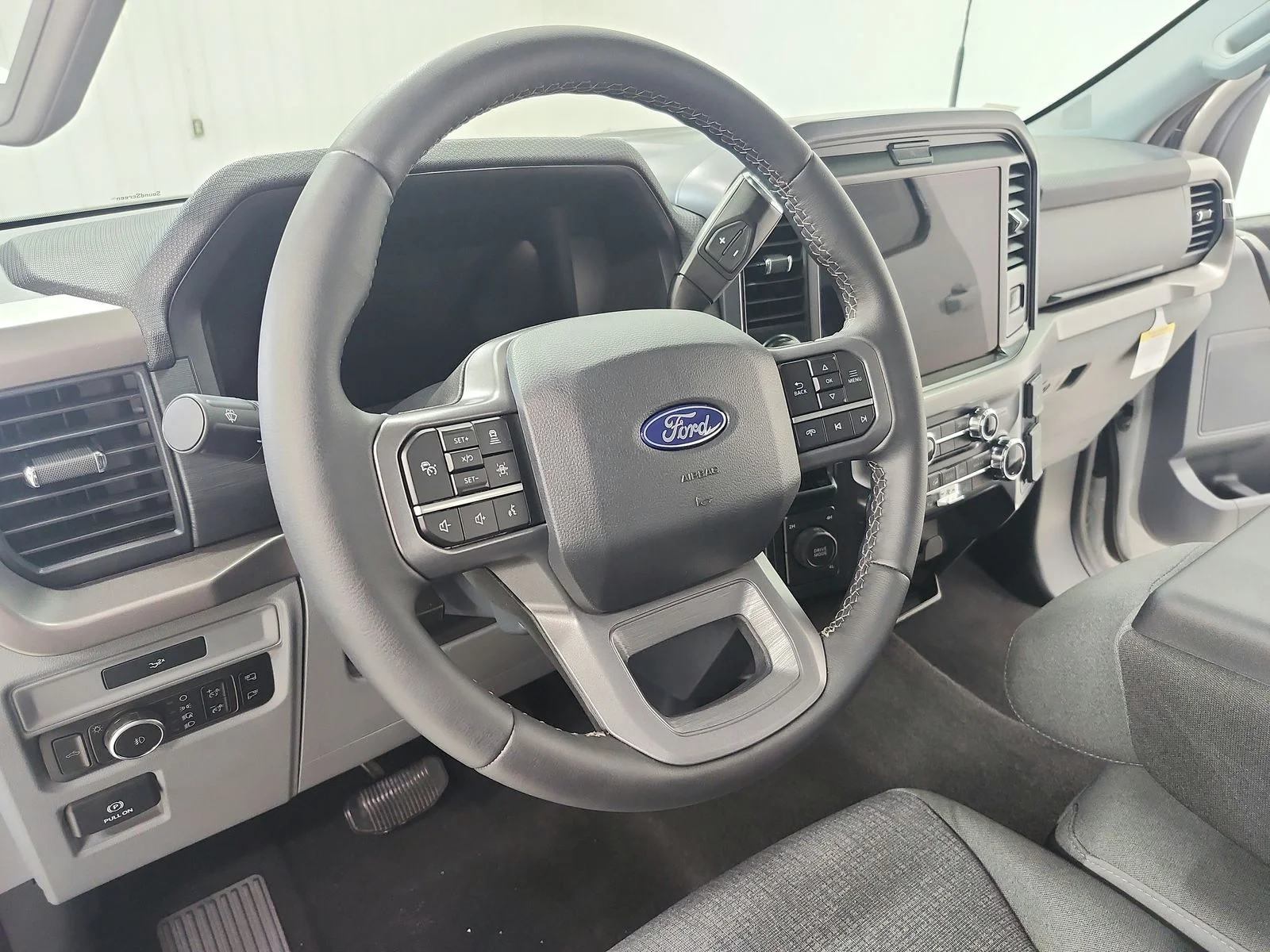 New 2026 White Ford XLT image 18
