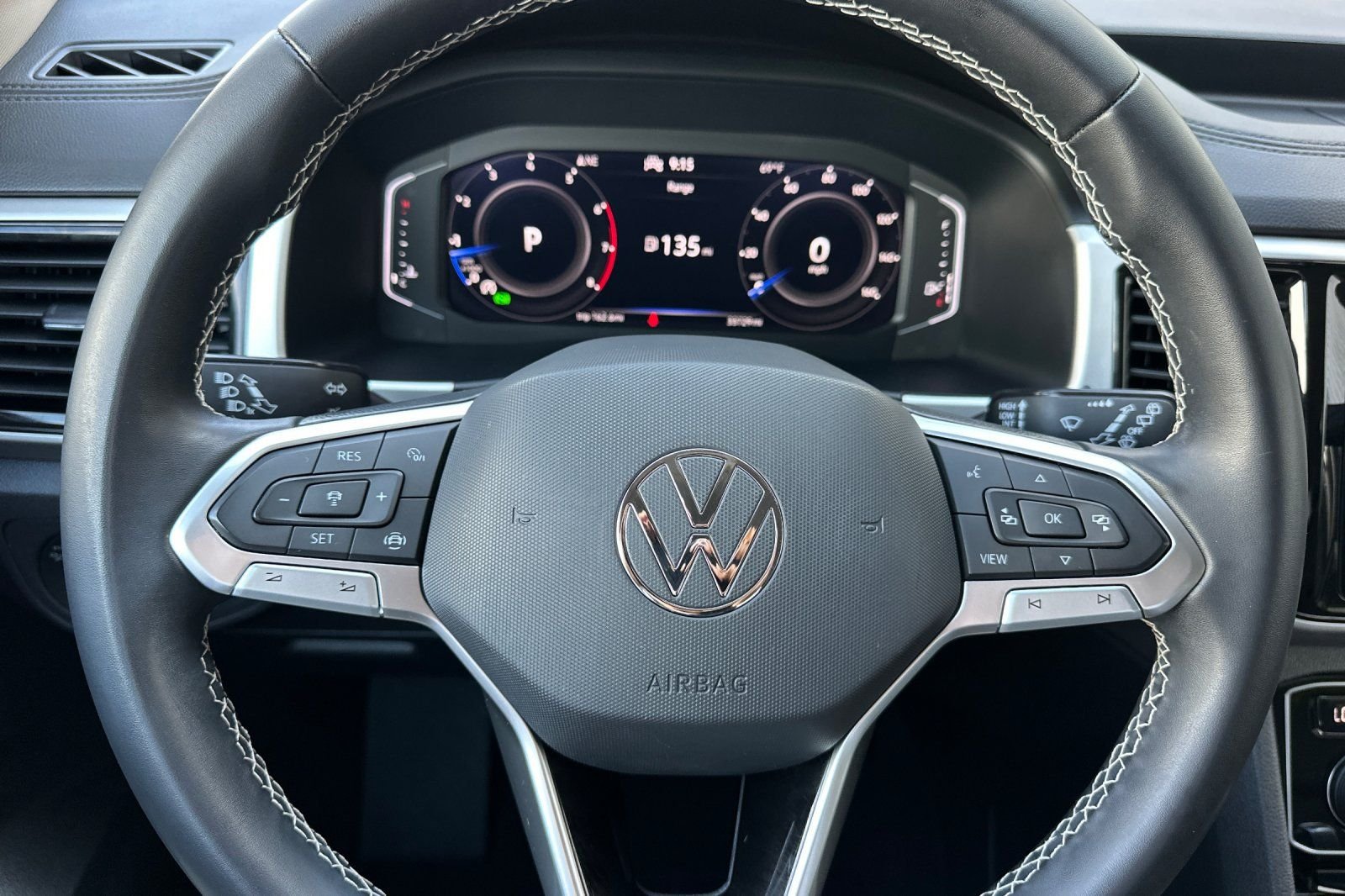 Certified Used 2023 Platinum Gray Metallic Volkswagen 3.6L V6 SE w/Technology image 24