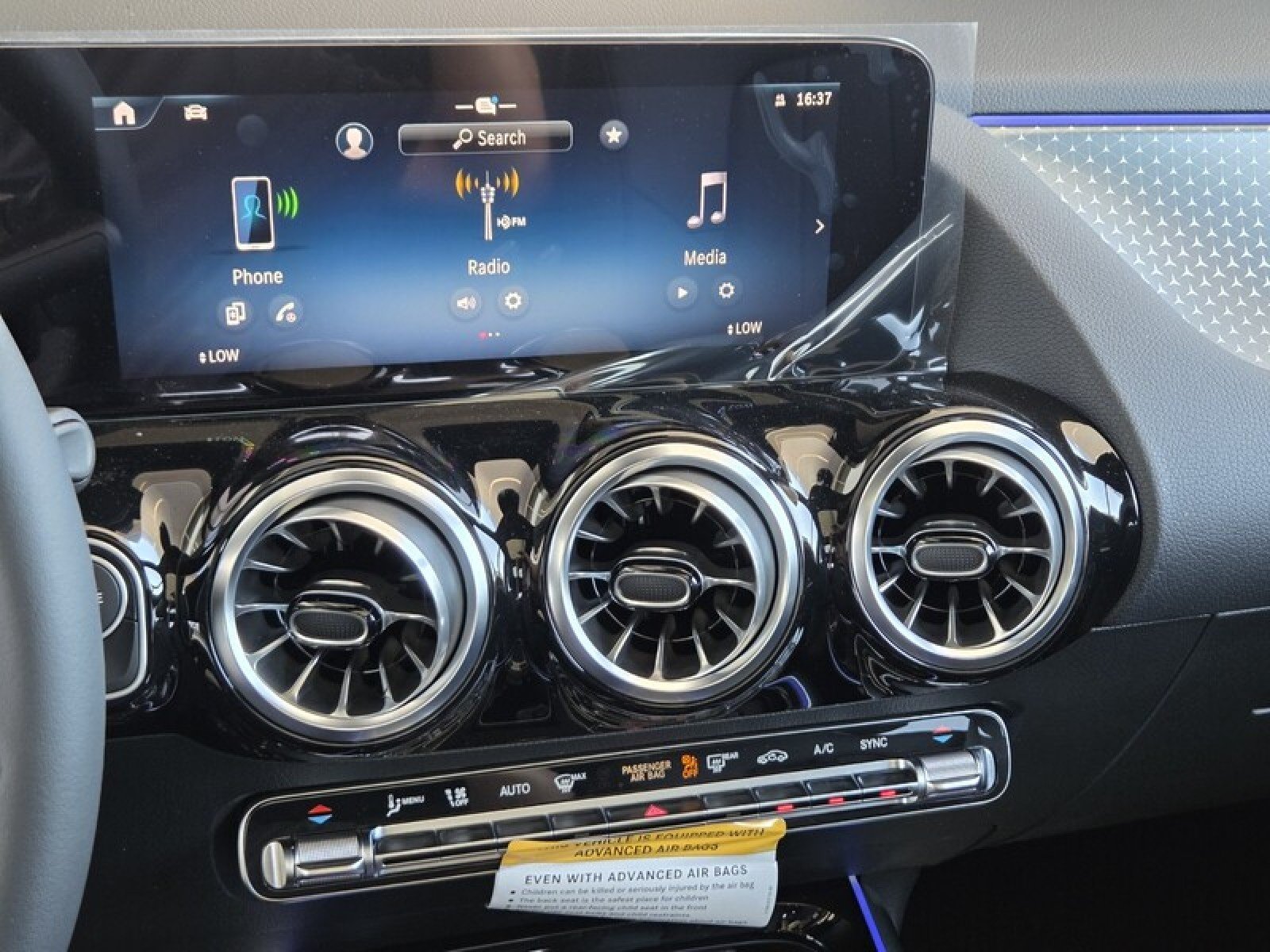 New 2026 Cirrus Silver Metallic Mercedes-Benz GLA 250 SUV image 23