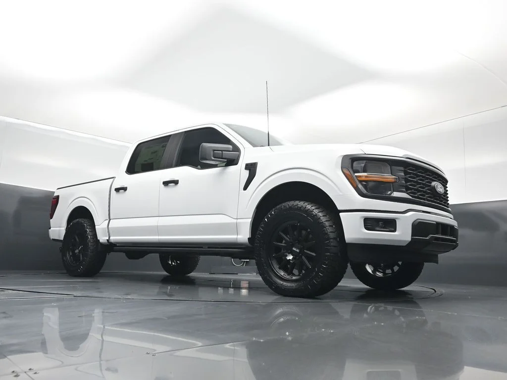 New 2026 Oxford White Ford STX image 3