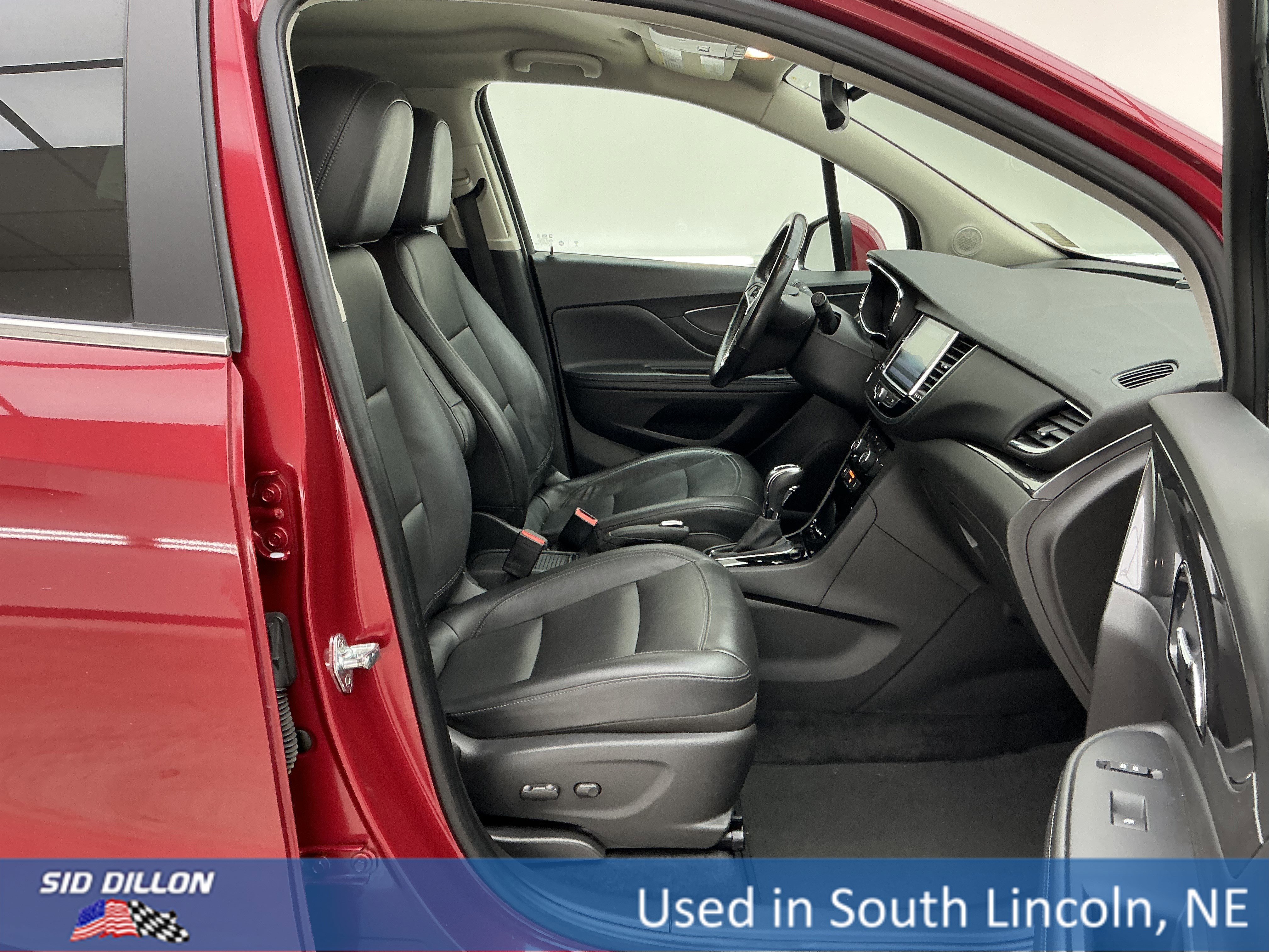 Used 2019 Winterberry Red Metallic Buick Essence image 25