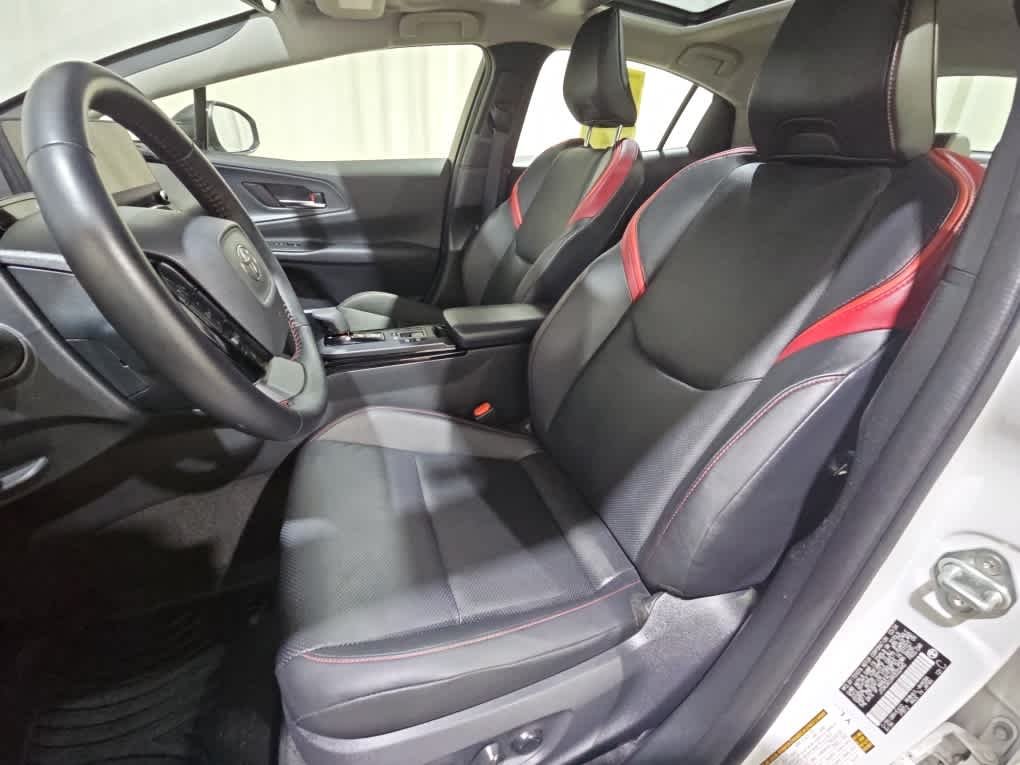 Used 2024 Wind Chill Pearl Toyota XSE image 9
