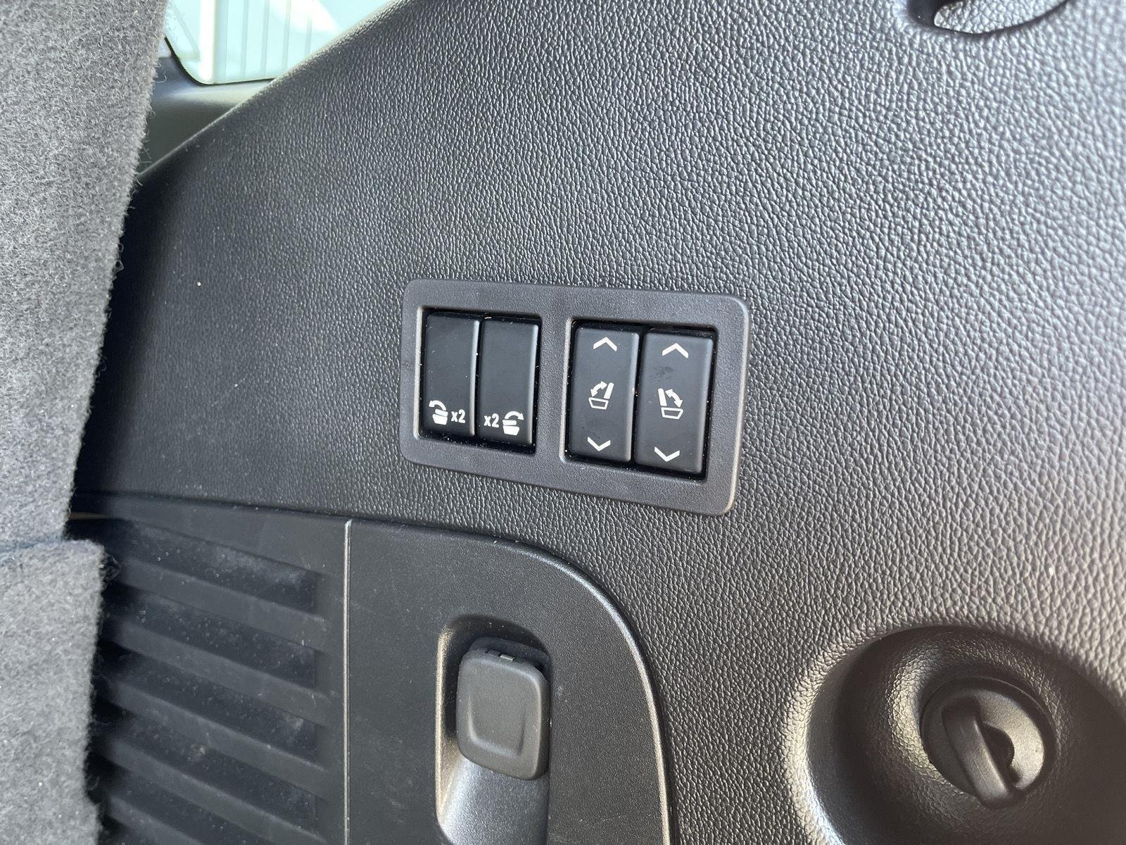 Used 2020 Black Chevrolet Premier image 46