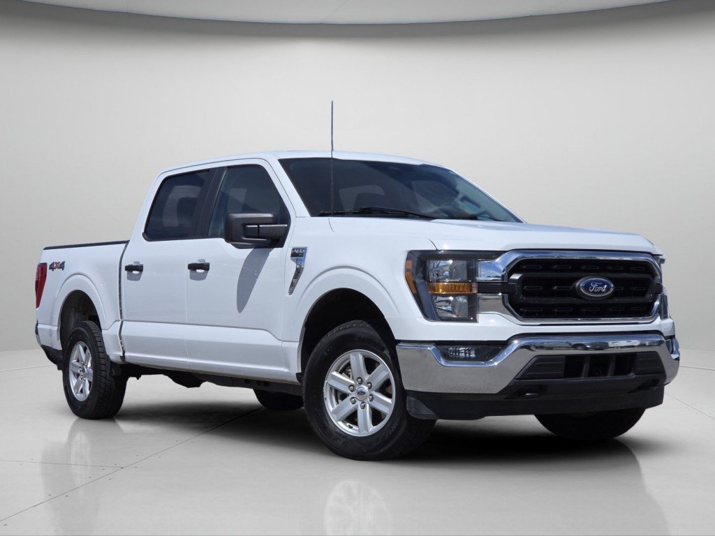 Certified Used 2023 White Ford XLT image 2