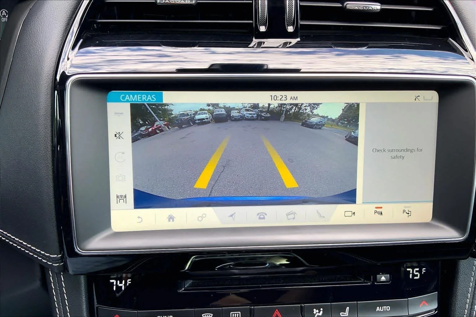 Used 2019  Jaguar S image 28