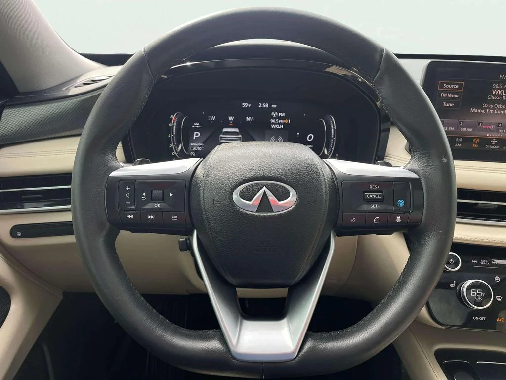 Used 2023 Mineral Black INFINITI LUXE image 15