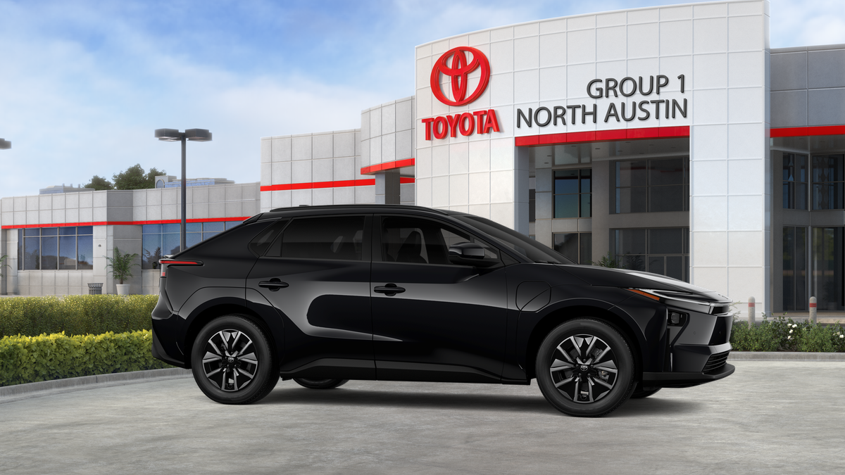 New 2026 Midnight Black Metallic Toyota XLE image 13