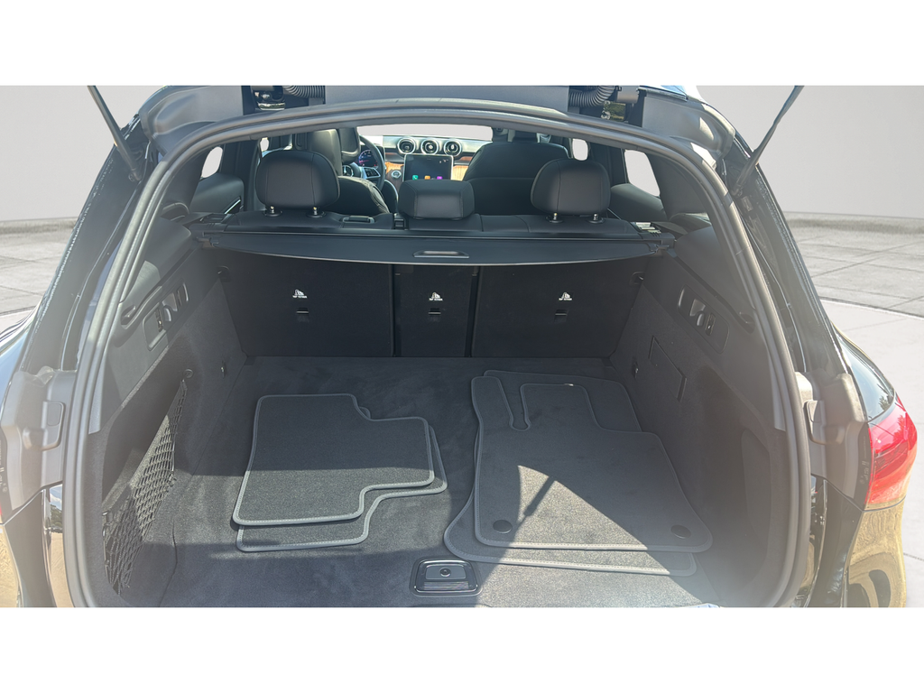 Used 2026 Black Mercedes-Benz GLC 300 image 21