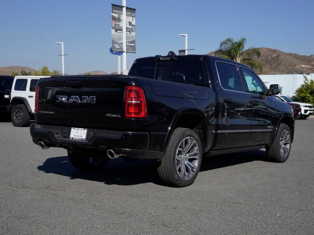 New 2026 Diamond Black Crystal Pearl-Coat Exterior Paint RAM Tungsten image 4