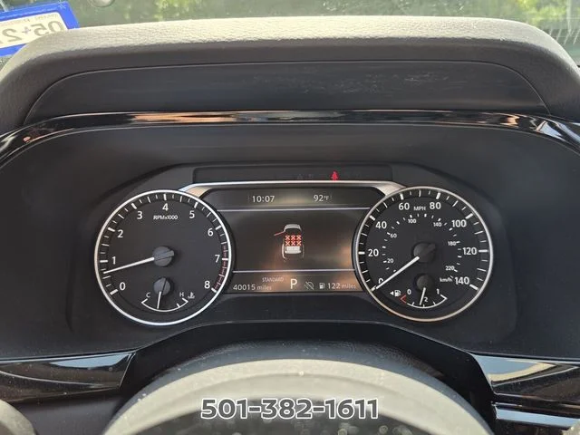Used 2023 Silver Nissan SL image 25