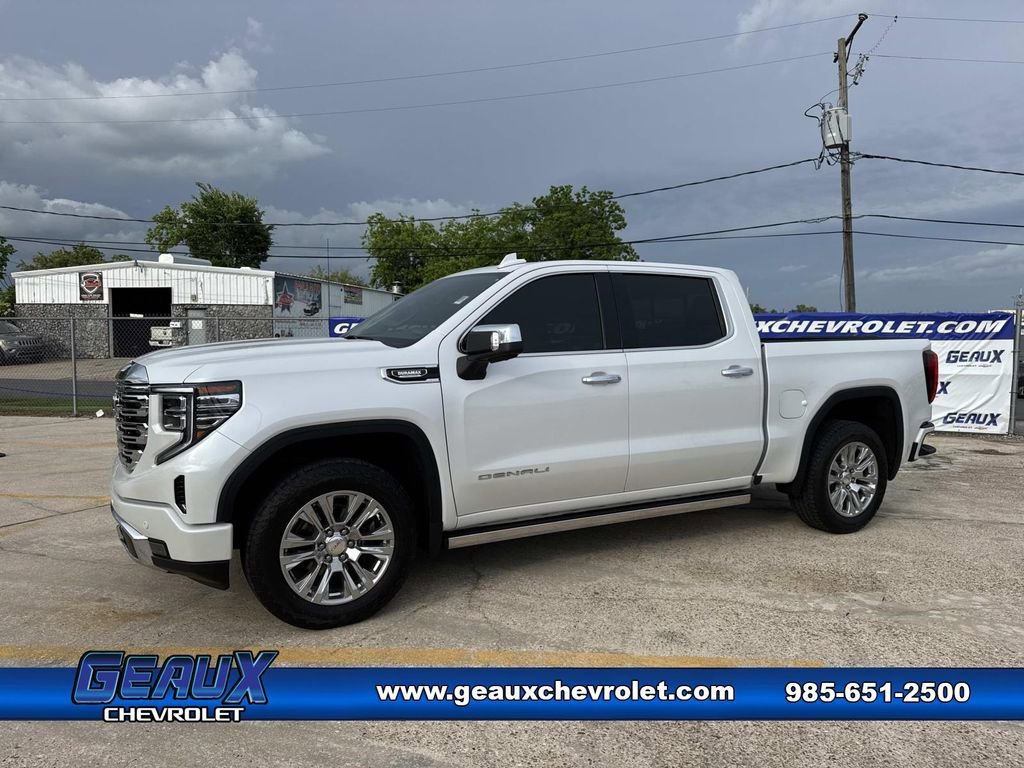 2024 GMC Sierra 4WD Crew Cab Short Box Denali's photo