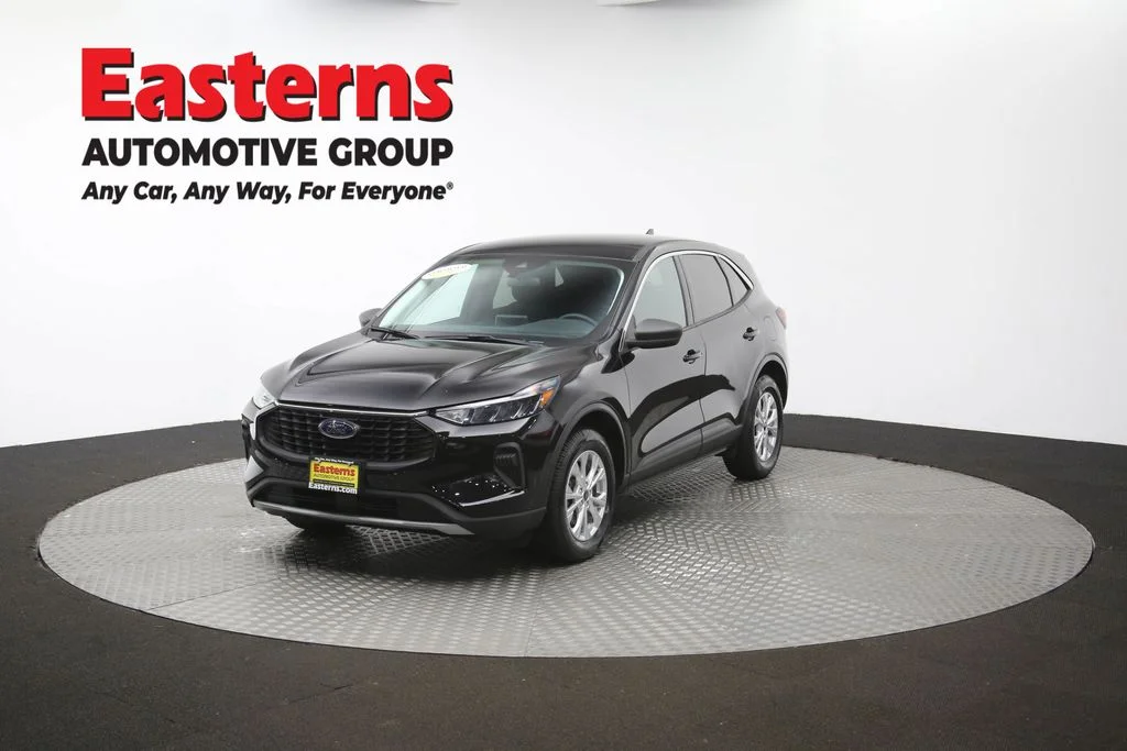 Used 2023 Black Ford Active image 54