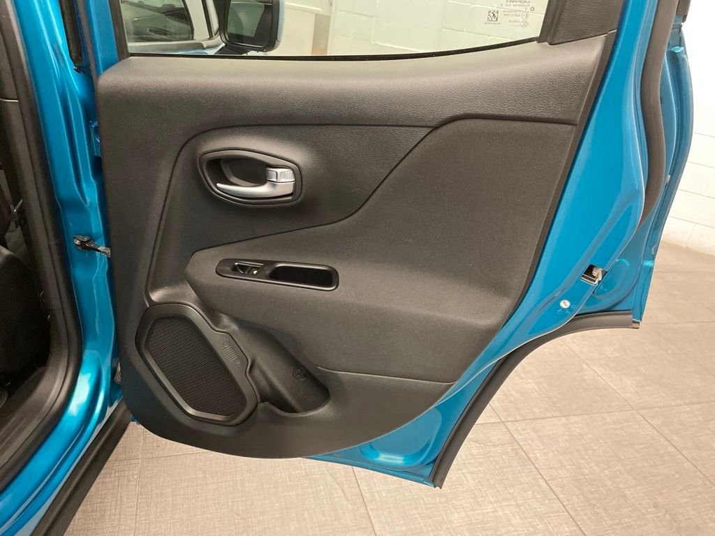 Certified Used 2021 Bikini Metallic Clearcoat Jeep Latitude image 29