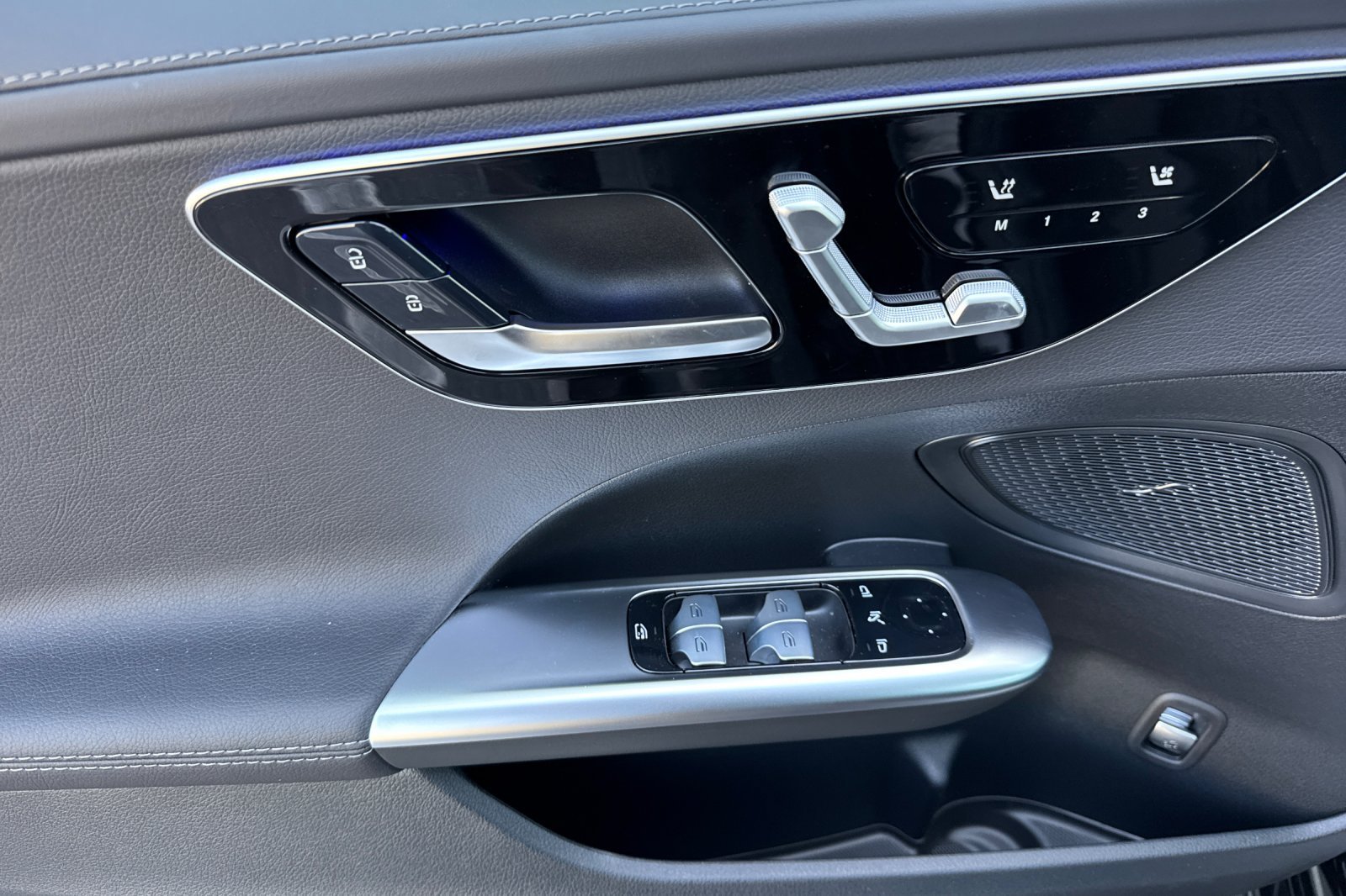 New 2026 Obsidian Black Metallic Mercedes-Benz C 300 image 24