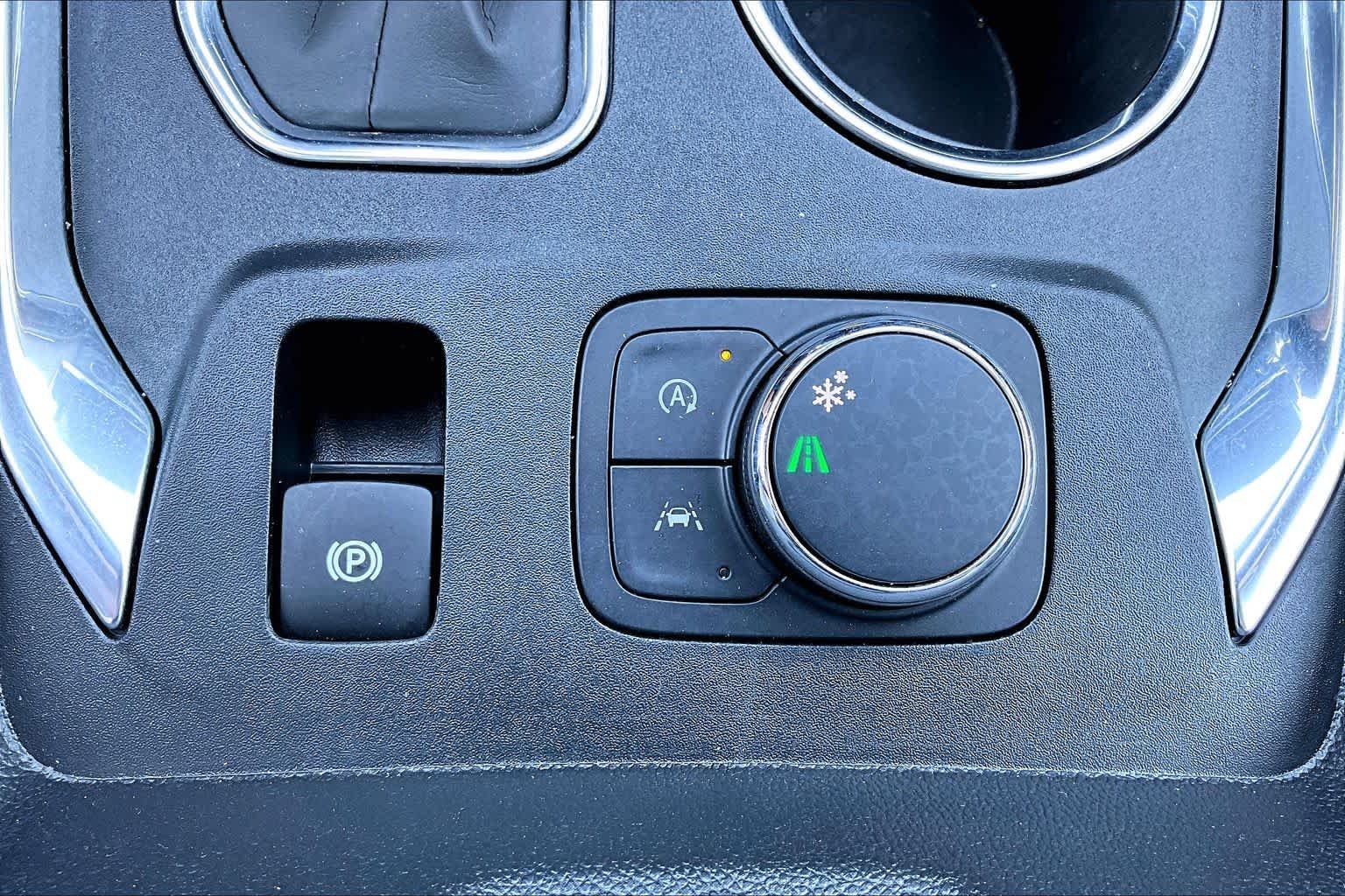 Used 2023 Summit White Chevrolet LS image 35