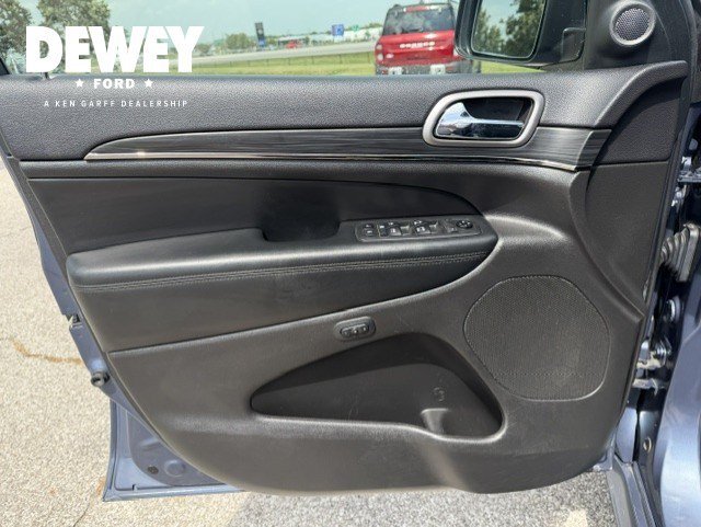 Used 2019 Pacific Blue Clearcoat Jeep Limited X image 9