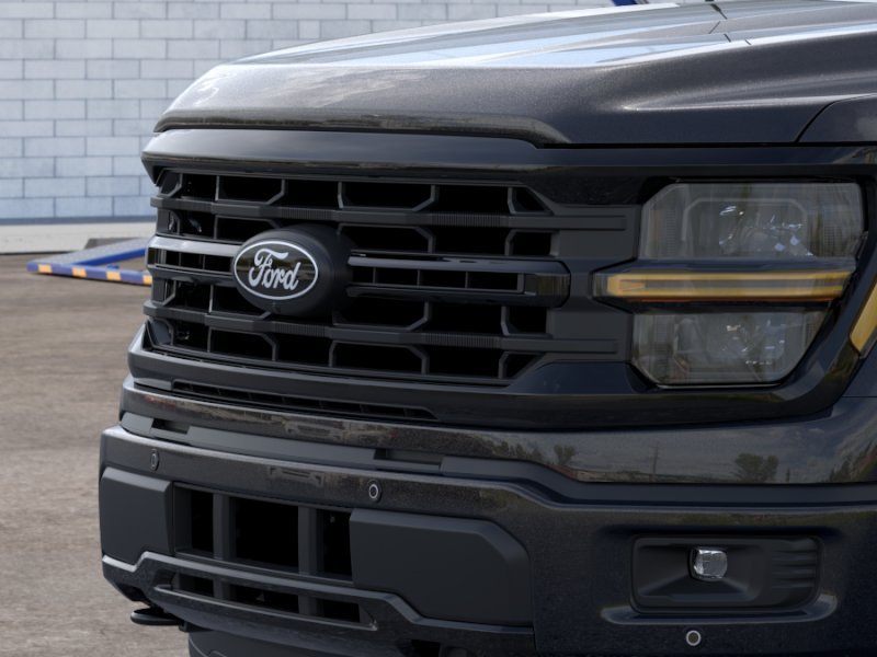 New 2026 Agate Black Metallic Ford XLT image 17