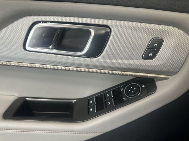 New 2026 Carbonized Gray Metallic Ford Active image 19