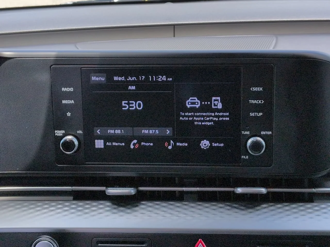 2024 Kia Carnival LX Seat Pkg - Photo 21