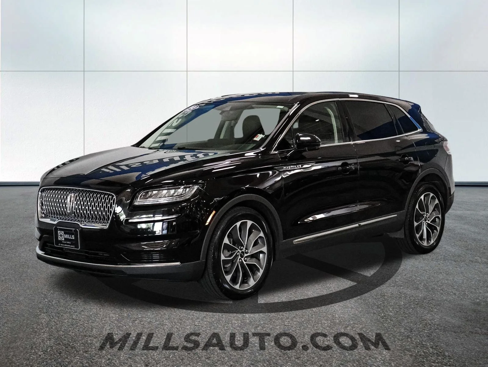 Used 2023 Lincoln Nautilus Reserve with VIN 2LMPJ8K93PBL28706 for sale in Brainerd, Minnesota