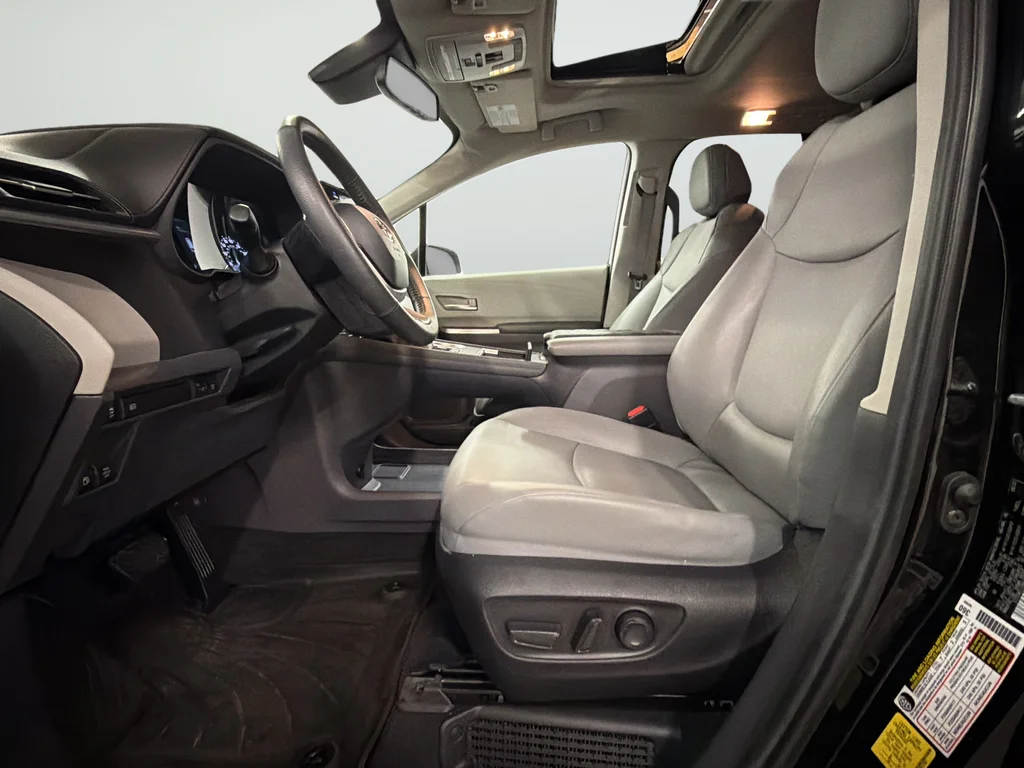 Used 2022 Black Toyota XLE image 10