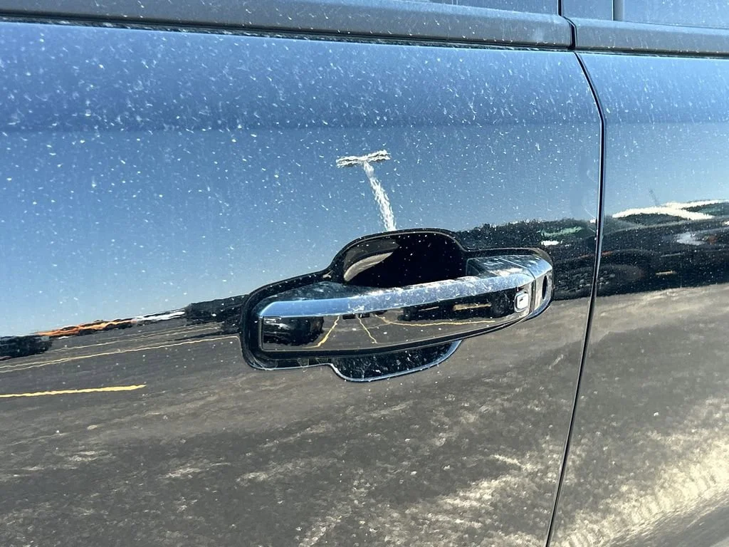 New 2026 Onyx Black GMC AT4 image 15