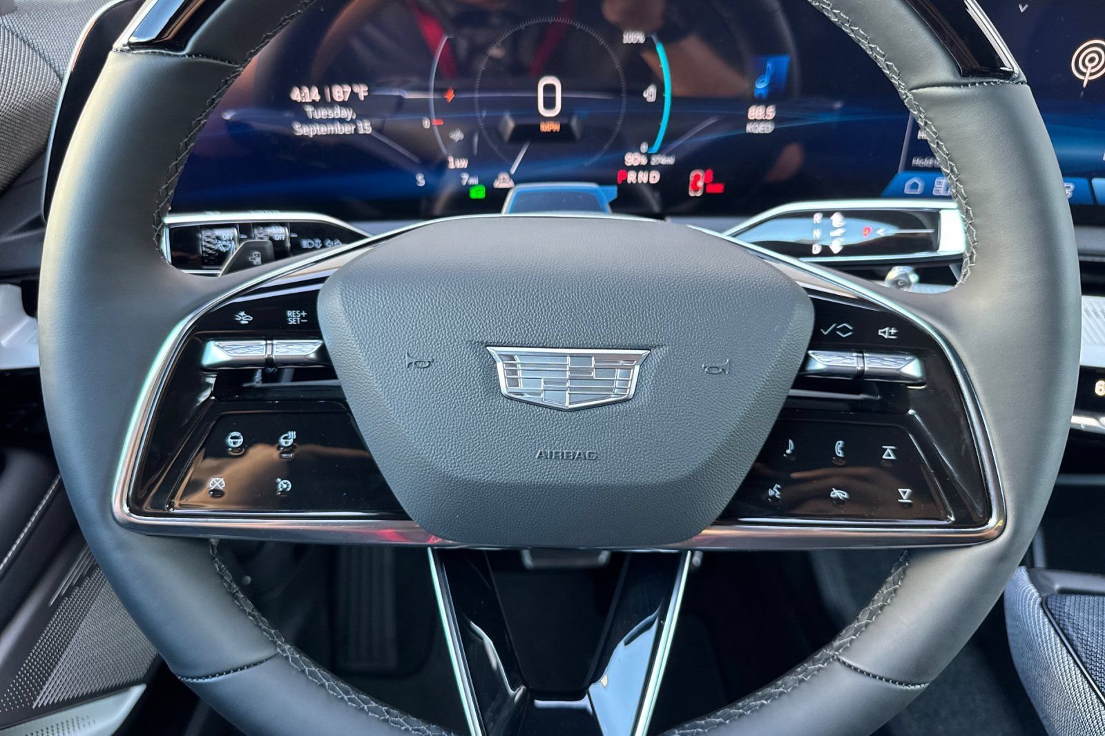 2027 Cadillac OPTIQ Luxury - Photo 23
