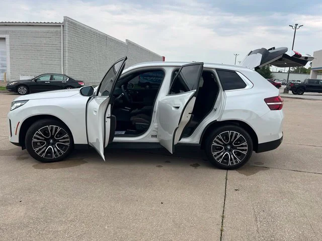 Used 2025 White BMW 30 xDrive image 19