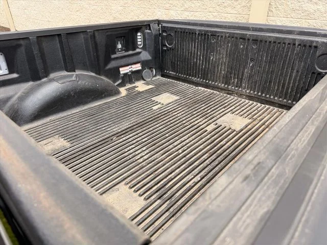 Used 2018 Silver Ford XLT image 17